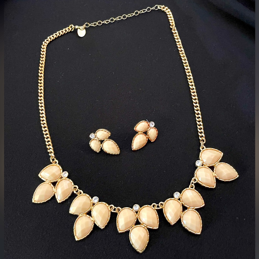 Pink/ gold earrings and necklace set